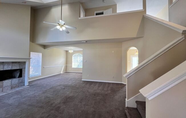 Spacious 4-Bedroom Home with High Ceilings and Prime Location Near The Woodlands