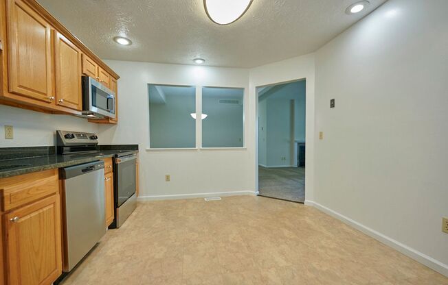 2 beds, 2 baths, 1,556 sqft, $2,260, Unit 7002