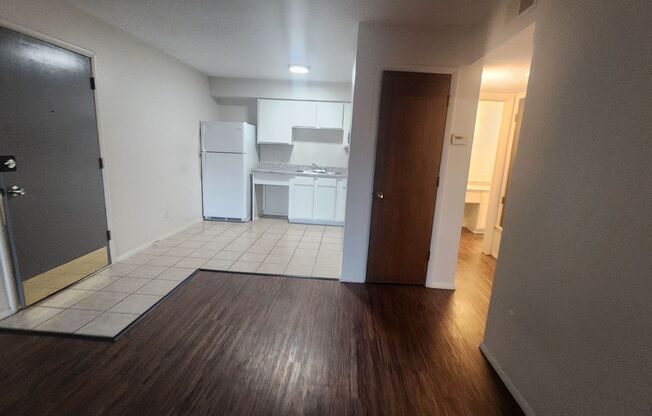 1 bed, 1 bath, 600 sqft, $675, Unit 105