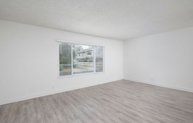 2 beds, 2 baths, 918 sqft, $2,995, Unit 40-13
