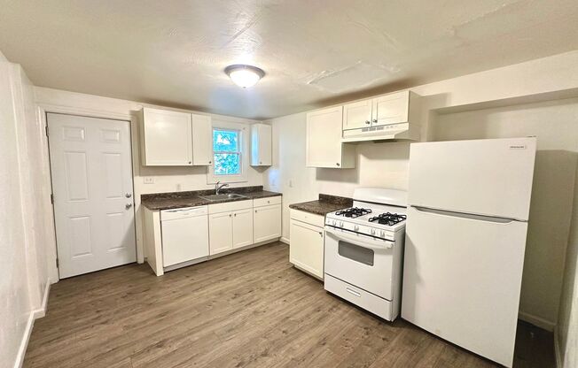 Updated 4 Bed, 1 Bath Home in Hazelwood - Central AC & Heat, Minutes from Downtown - Available Now!