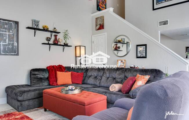 860 WESTSHORE CT