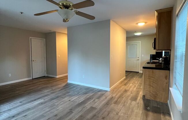 3 beds, 2 baths, 1,200 sqft, $2,250, Unit 101