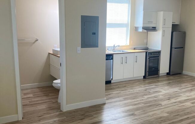 Studio, 1 bath, 532 sqft, $1,195, Unit Unit C