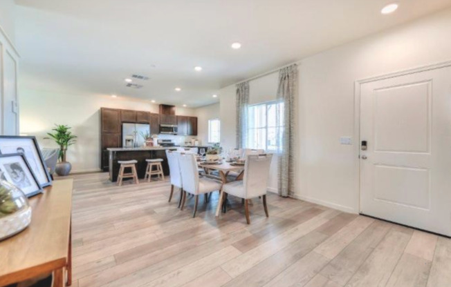 Adorable (Westlake) 4/2.5 Home Waiting For You!  See ad for viewings!
