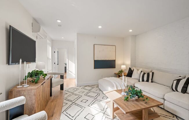 Stunning Newly Renovated Brownstone in Fitler Square