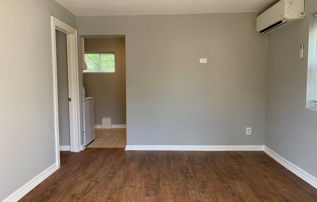Newly Renovated One Bedroom Duplex