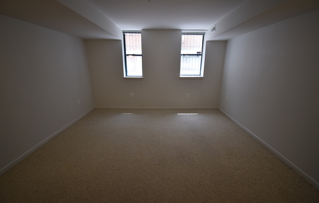 Great Terrace Level 1BD/1BA in Heart of Adams Morgan, NW DC