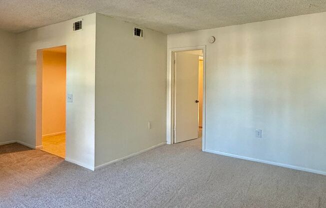 1 bed, 1 bath, 575 sqft, $1,300, Unit 1706