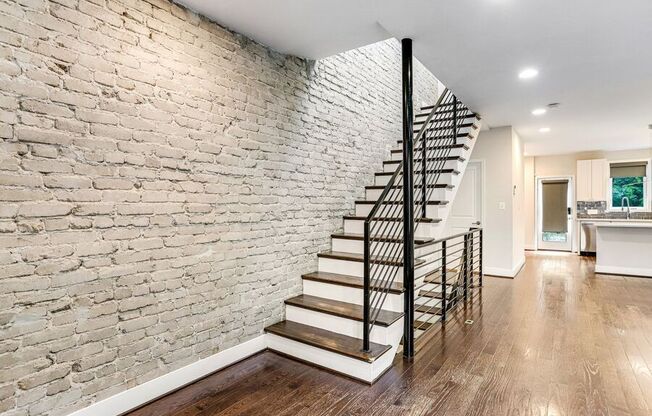620 FARRAGUT ST NW