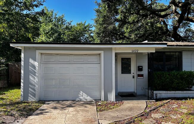 Ultra Spacious 3/1 with large Bonus room, garage, and expansive fenced in yard!