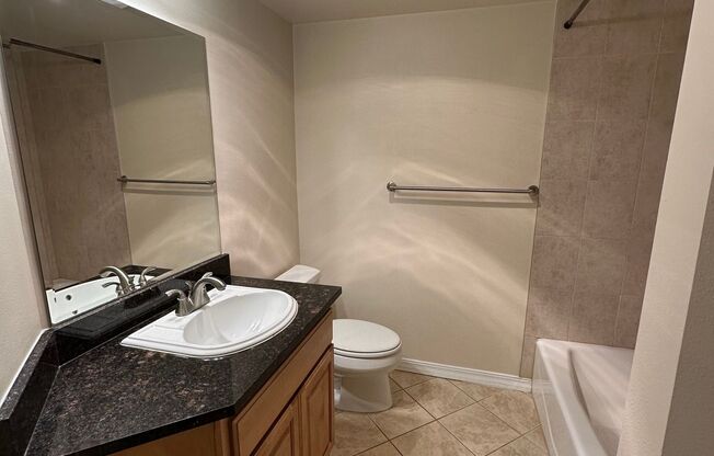 1 bed, 1 bath, 854 sqft, $2,075, Unit 212