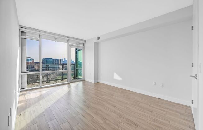 2 beds, 2 baths, 1,250 sqft, $3,800, Unit 712