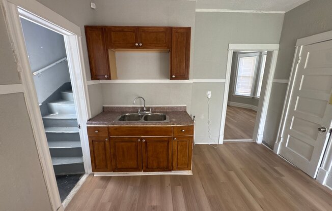 265 W 107 ST