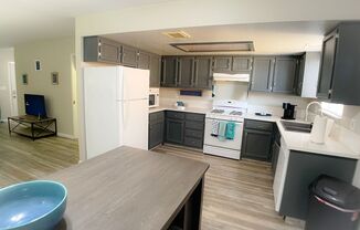 2 beds, 1.5 baths, $950, Unit D