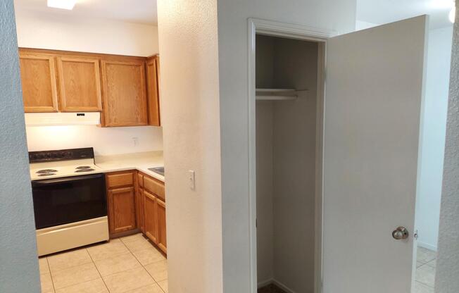 Mariner's Park - Apartments in Fresno, CA