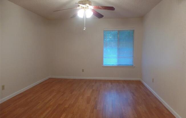 2 beds, 2 baths, 1,422 sqft, $1,350, Unit UNIT # 3009