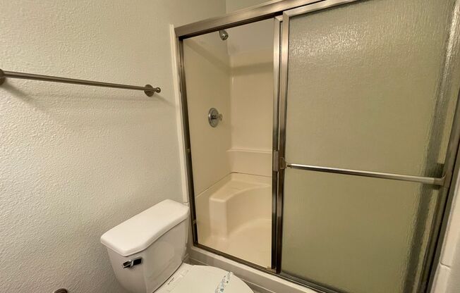 2 beds, 2 baths, 980 sqft, $3,020, Unit 815-06