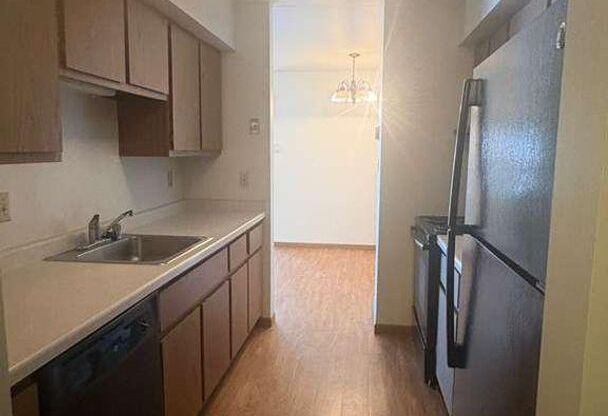 1 bed, 1 bath, 750 sqft, $1,350, Unit 8125-8125H