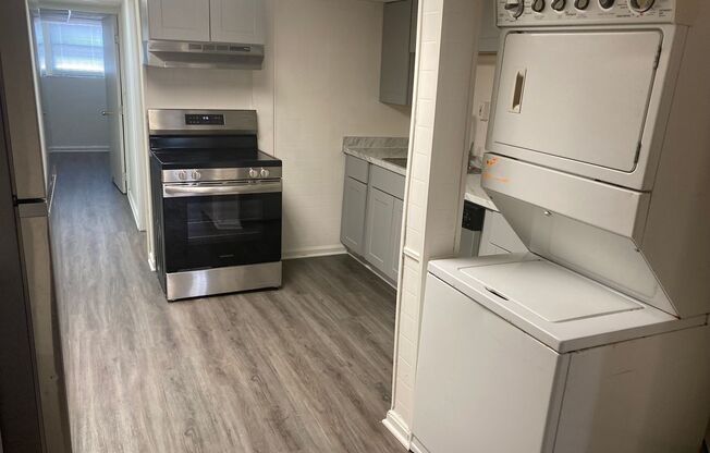 1 bed, 1 bath, 700 sqft, $1,199, Unit 40-B