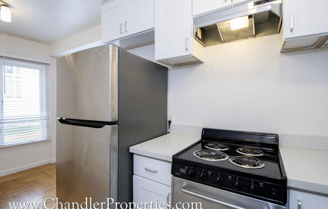 525 Cole Street Apt