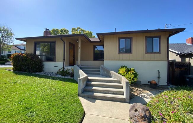 Renovated Single-Family Home on the Peninsula - Pets Negotiable