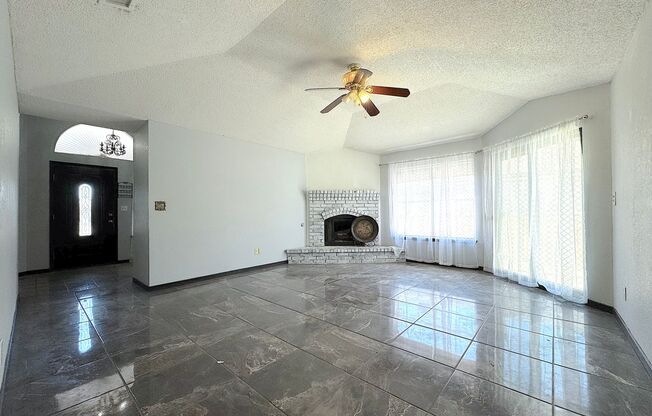 East El Paso 4 bed plus office area with Refrig A/C!