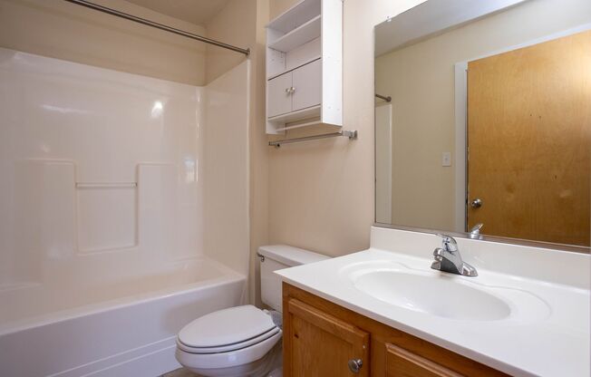 1 bed, 1 bath, 700 sqft, $1,400, Unit 204