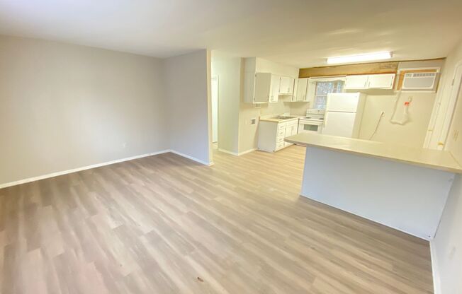 2bed/1ba Apt off S Main Kannapolis close to Downtown Kannapolis & Hwy 73