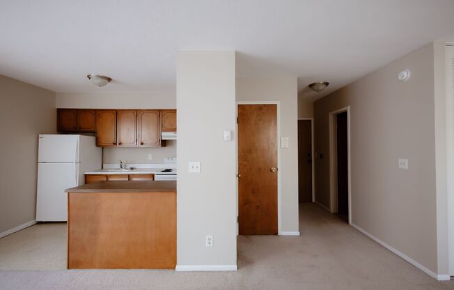 Studio, 1 bath, 422 sqft, $875, Unit 302