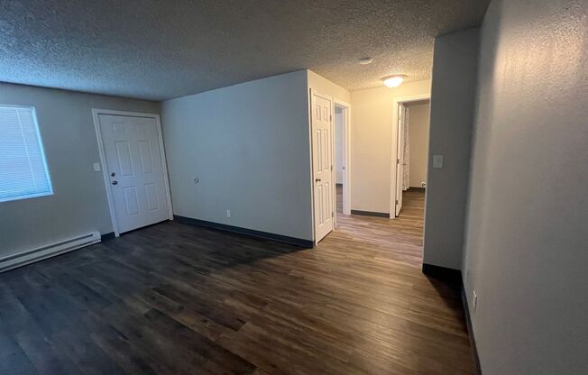 2 beds, 1 bath, 850 sqft, $1,195