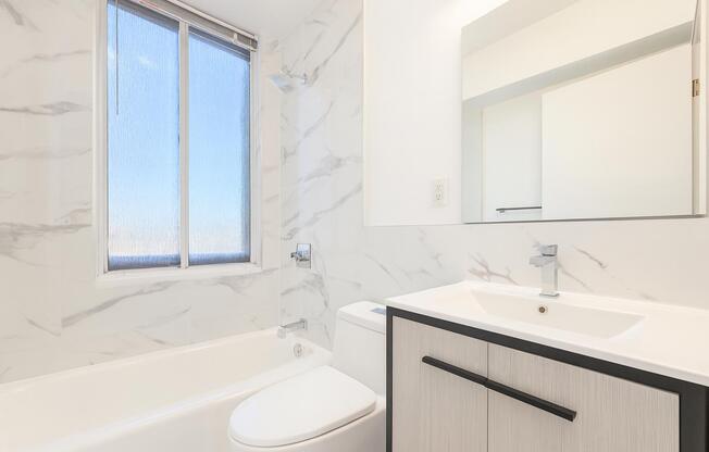 1 bed, 1 bath, 708 sqft, $5,995, Unit 12H