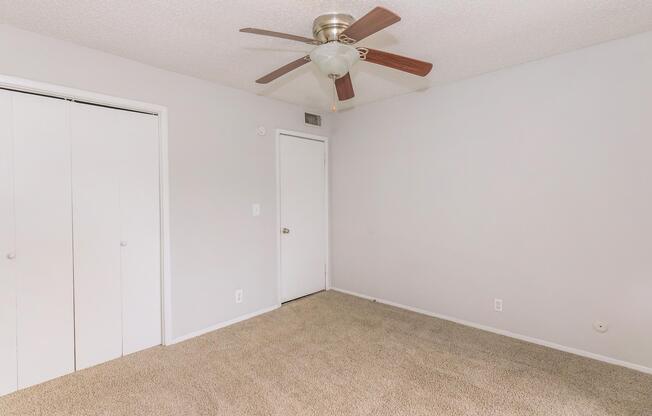 Studio, 1 bath, 460 sqft, $820