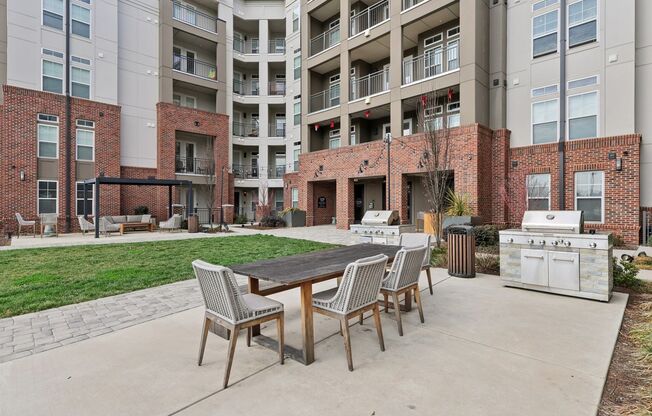 1 bed, 1 bath, 773 sqft, $1,345, Unit 1-302
