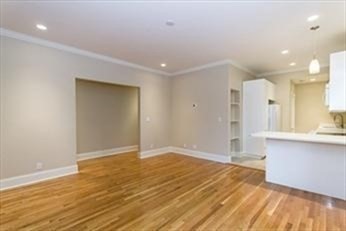 382 Commonwealth Ave 23