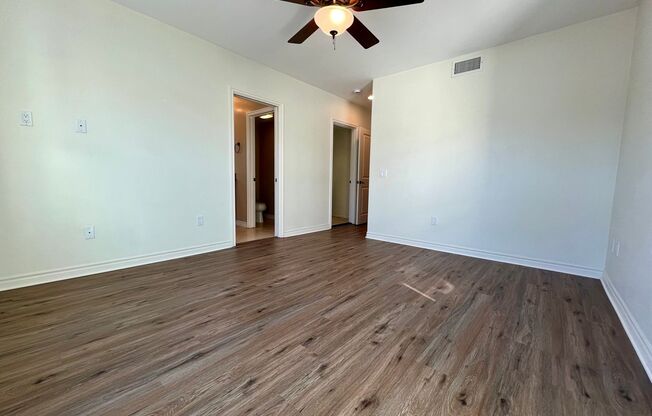 2 beds, 2.5 baths, $4,950