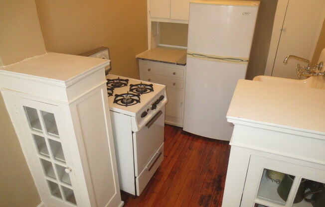 Studio, 1 bath, 520 sqft, $685, Unit T3