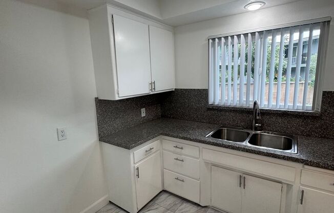 2250-2260 Kenrich Ct.