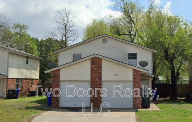 1014 E MAIN ST