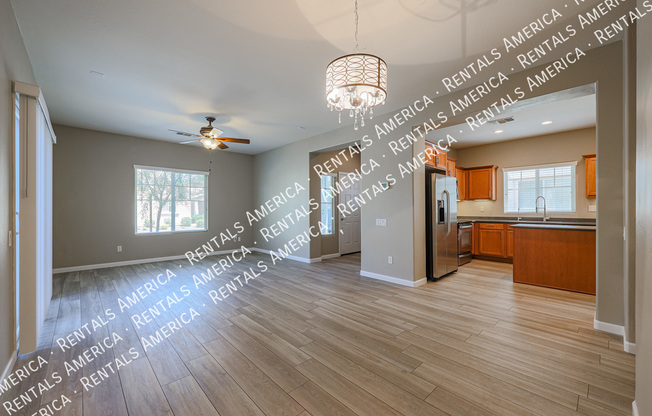 2205 W LN MARCHE AVE