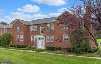 SPECIAL: WAIVED OR REDUCED SECURITY DEPOSIT FOR QUALIFIED CANDIATES FOR 6/30 OR SOONER MOVE IN!