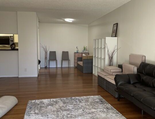 2 beds, 2 baths, 1,264 sqft, $3,275, Unit 607