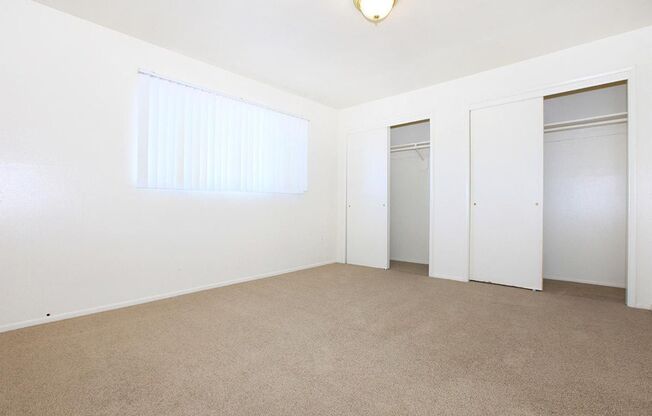 2 beds, 1 bath, 915 sqft, $915, Unit 79-10 (UV2)
