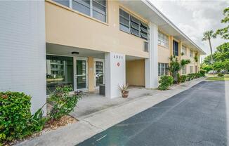 4901 Victoria DR