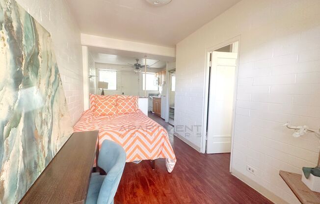 Studio, 1 bath, $1,295, Unit Unit 20