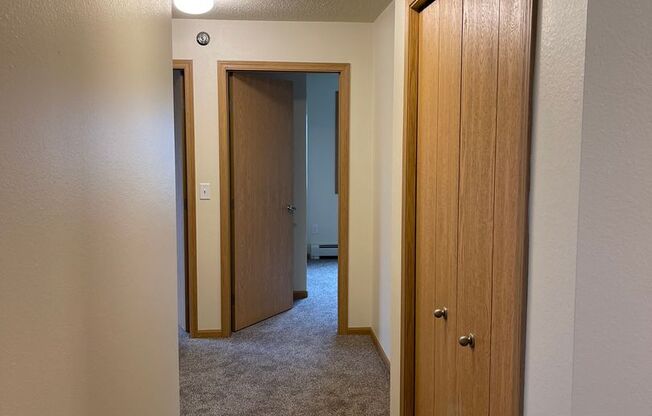 3 beds, 2 baths, 1,170 sqft, $1,345, Unit 5160-211