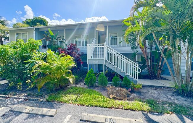 ** KINGS LAKE ** 2 BED / 2 BATH - CONDO - 1ST FLOOR - GREAT LOCATION! - ANNUAL RENTAL