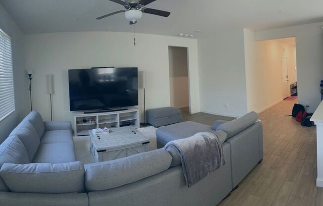Lovely 3 Bedroom / 2 Bathroom for rent $2,600
