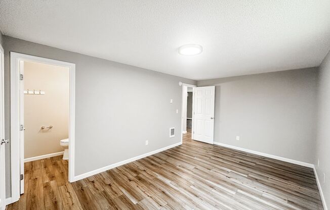 2 beds, 2 baths, 1,096 sqft, $1,475, Unit 1883C