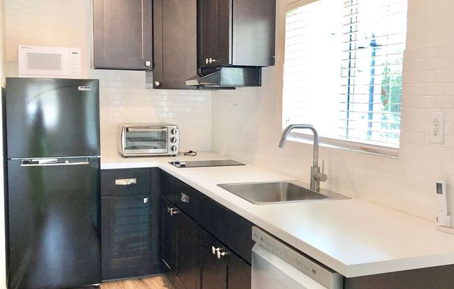 1 bed, 1 bath, $1,950